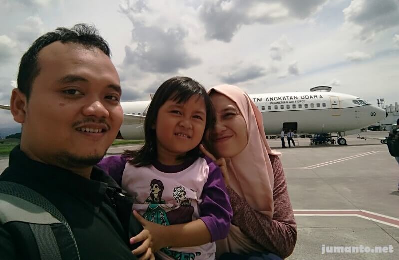 naik pesawat lampung bandung